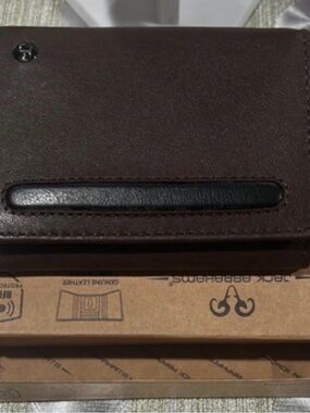 Men's Brown Leather Wallet with Black Accent